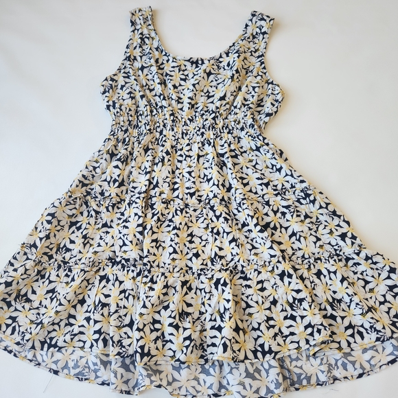 As U Wish Navy Floral Button-Front Dress with Yellow Accents Daisies - Picture 4 of 8